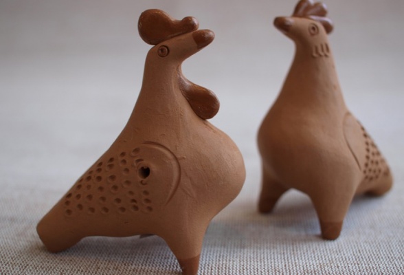 «Коты-бражники» и олени с ветвистыми рогами. В Екатеринбурге откроется выставка таволожских свистулек - Фото 1