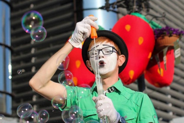 Сделай фото — выиграй смартфон. Оператор МОТИВ разыграет 4G-смартфон на фестивале Greenway - Фото 1