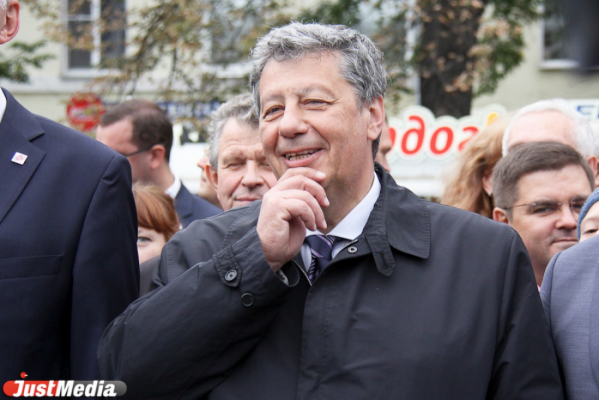 Чернецкий попал в топ-10 медиарейтинга сенаторов. Россель теряет позиции - Фото 1