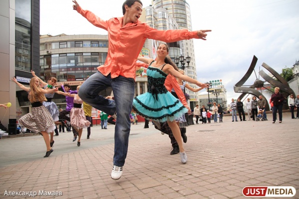 Уральские танцоры установят на Вайнера арт-объект – танцевальную приставку - Фото 1