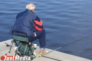 Нижнетагильский рыбак выловил из водоема гранаты