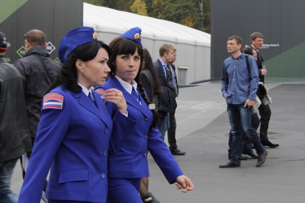 Бои роботов, слет беспилотников и уральские красавицы. Чем радует RAE-2015 своих гостей. ФОТО - Фото 1