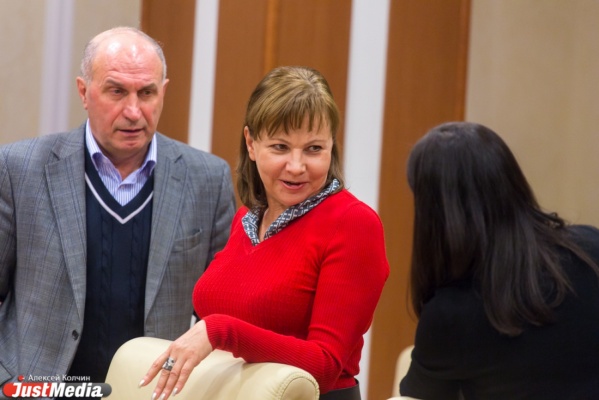 Свердловский минфин не планирует равномерно гасить набранные кредиты - Фото 1