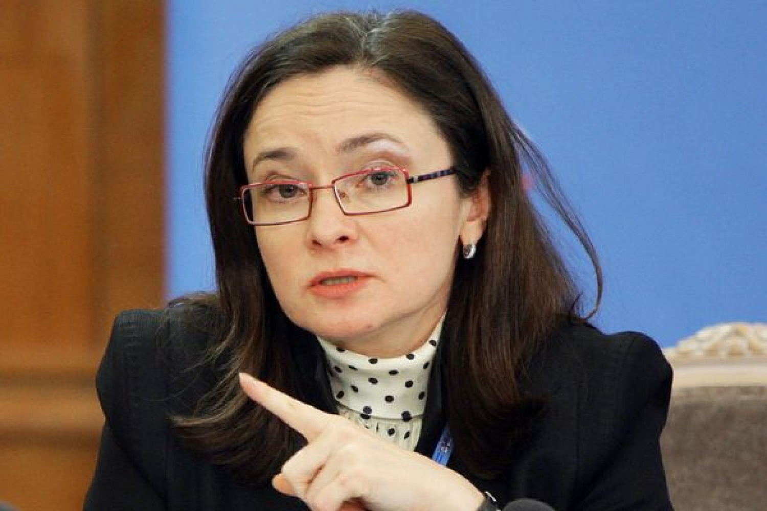 Биография эльвиры набиуллиной. Эльвира Сахипзадовна Набиуллина. Глава ЦБ РФ Эльвира Набиуллина. Набиуллина Эльвира 2013. Эльвира Сахипзадовна Набиуллина семья.