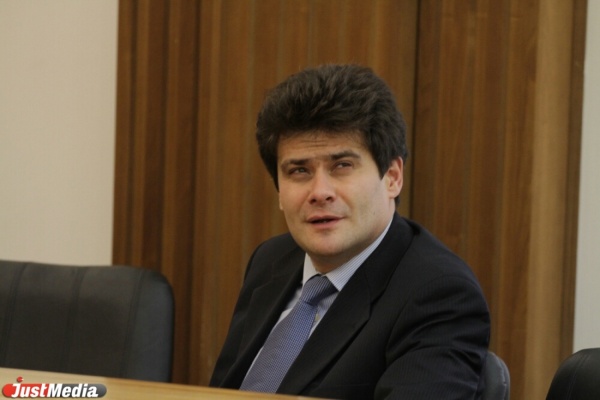 «Будем балансировать за счет бюджетных ресурсов». Высокинский опроверг слухи о повышении стоимости проезда и отмене льгот