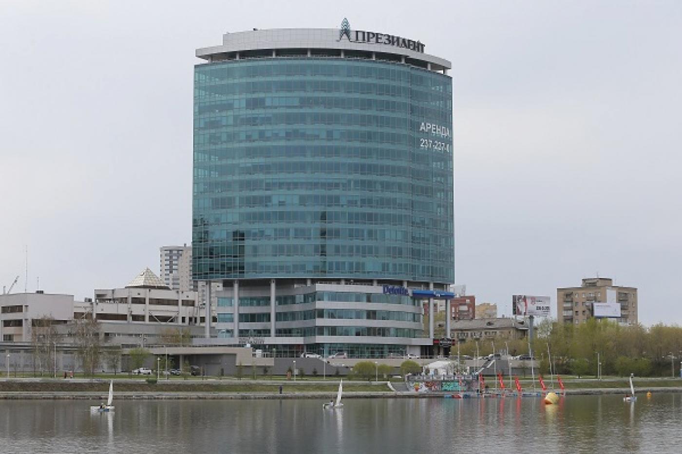 В Екатеринбурге экологичному бизнес-центру «Президент» вручили золотой сертификат GREEN ZOOM - Фото 1