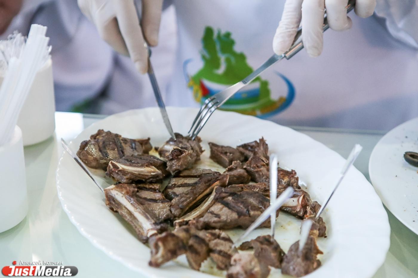 Судебные приставы закрыли респектабельный ресторан в Академическом за антисанитарию - Фото 1