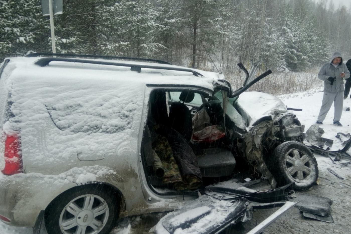 Гололедица и летняя резина. В Свердловской области всплеск жутких аварий - Фото 1