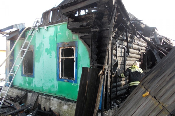 Кузен погибшего в Ивделе малыша: «Я не смог его найти, и, разбив окно, выпрыгнул на улицу»