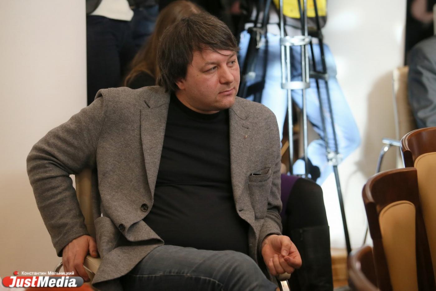 Архитектор Кубенский предложил декорировать фонари у Пассажа уральскими орхидеями - Фото 1