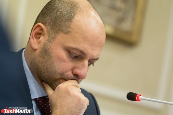 Илья Гаффнер снова в деле. Депутат попиарился на проблемах белоярцев