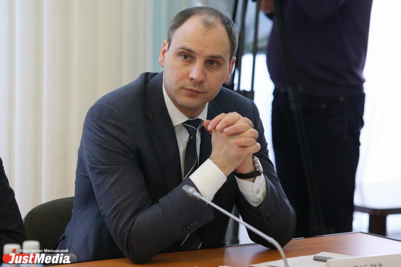 Паслер потребовал от МУГИСО разобраться с нелегальными бизнесменами, захватившими неразграниченные земли - Фото 1