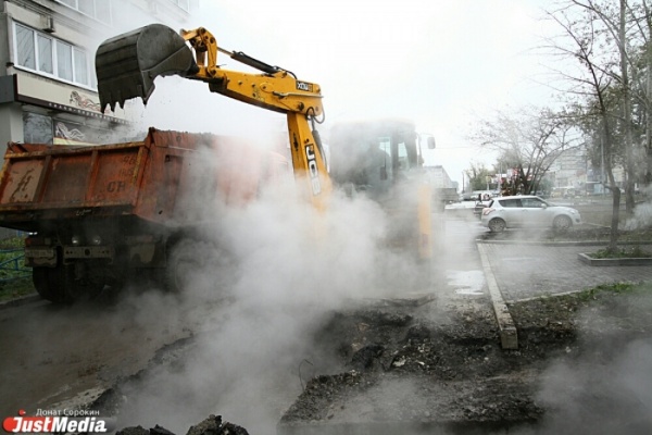 Отопление в 41 дом, детские сады и больницы Екатеринбурга обещают вернуть уже сегодня