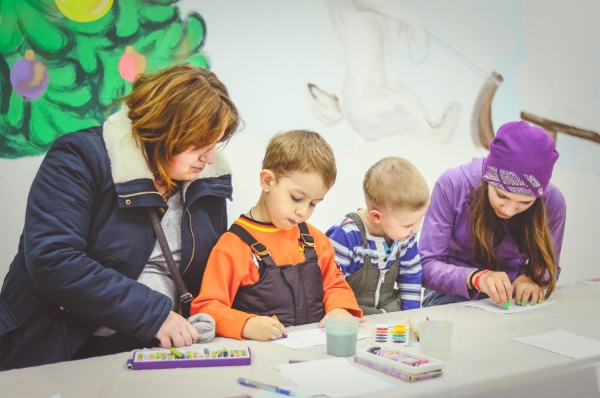 В Нижнем Тагиле появилась съедобная трехметровая Снегурочка