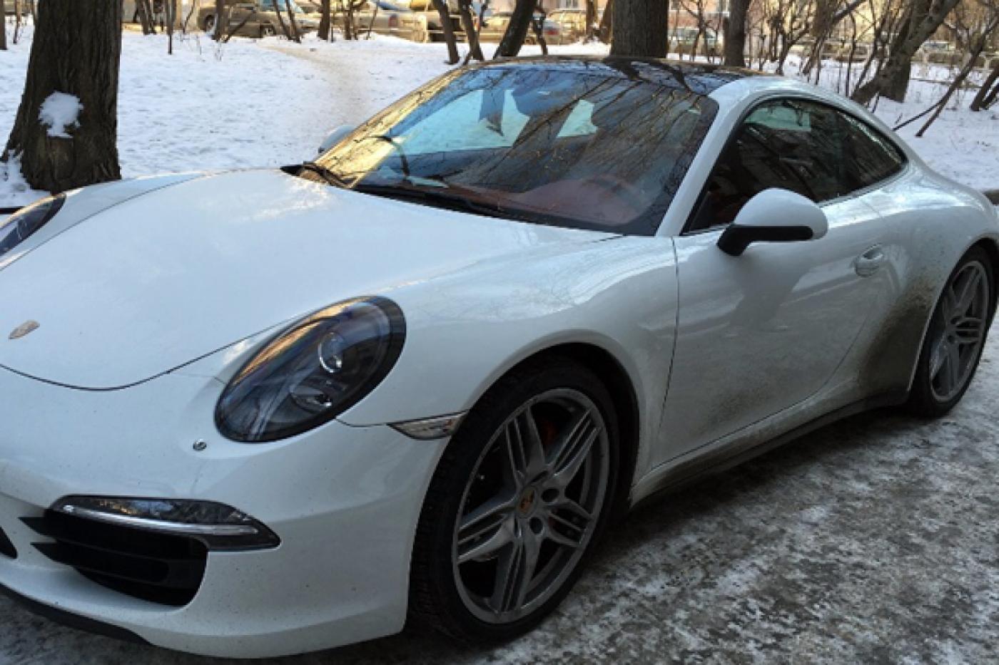 Cудебные приставы пустят с молотка Porshe 911 Tourbo - Фото 1