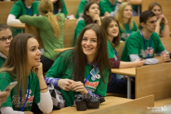 Старшеклассники России и СНГ получат три балла к ЕГЭ благодаря УрФУ