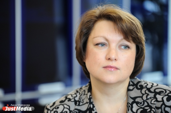 Новый начальник управления образования ответит сегодня на вопросы горожан