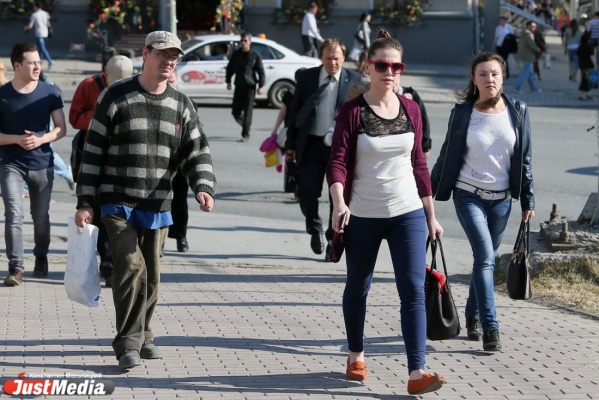 27 за, 115 против. Улицу Толмачева в Екатеринбурге переименуют в Царскую вопреки мнению жителей