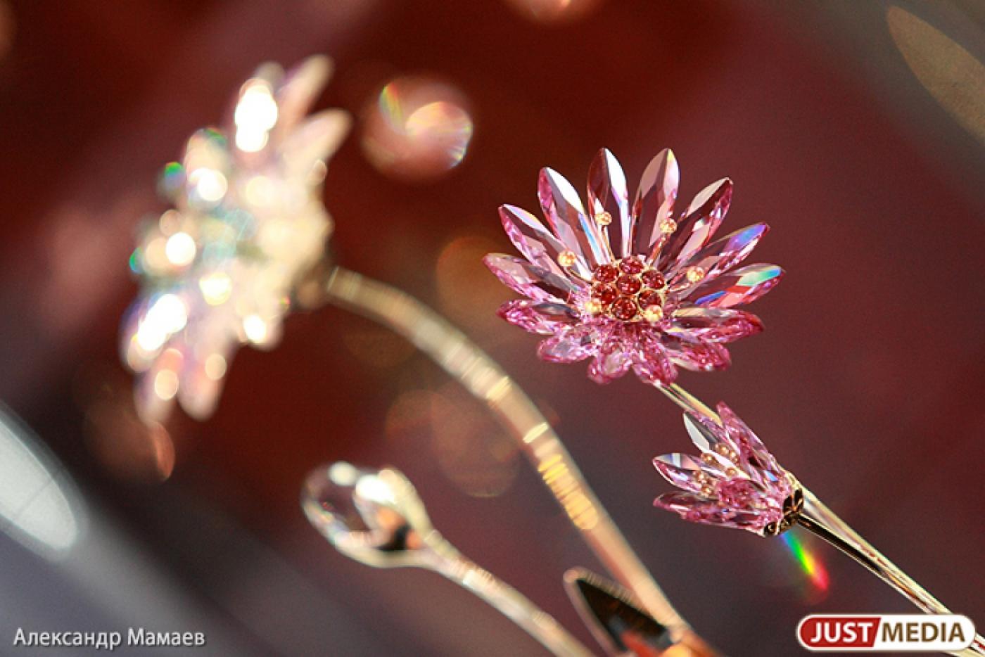 Топ небанальных мобильных подарков к 14, 23 февраля и 8 Марта - Фото 1