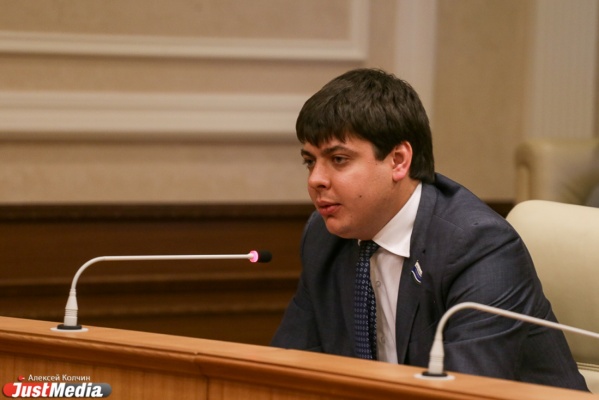 Депутат свердловского Заксобрания Михаил Зубарев попал в аварию - Фото 1