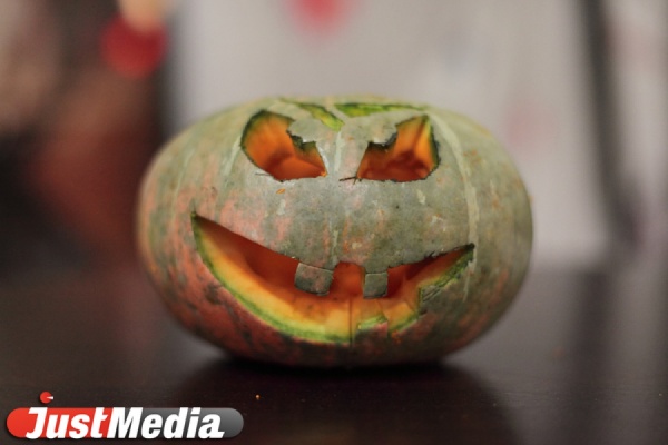 Уральские дизайнеры откроют производство метел к Хэллоуину - Фото 1