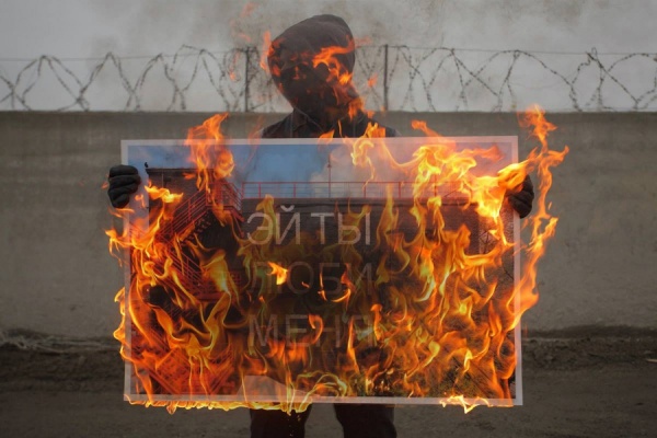 Уличный художник Тимофей Радя сжег свою работу - Фото 1