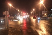 На улице Щербакова попал под машину подросток, перебегавший дорогу на красный свет