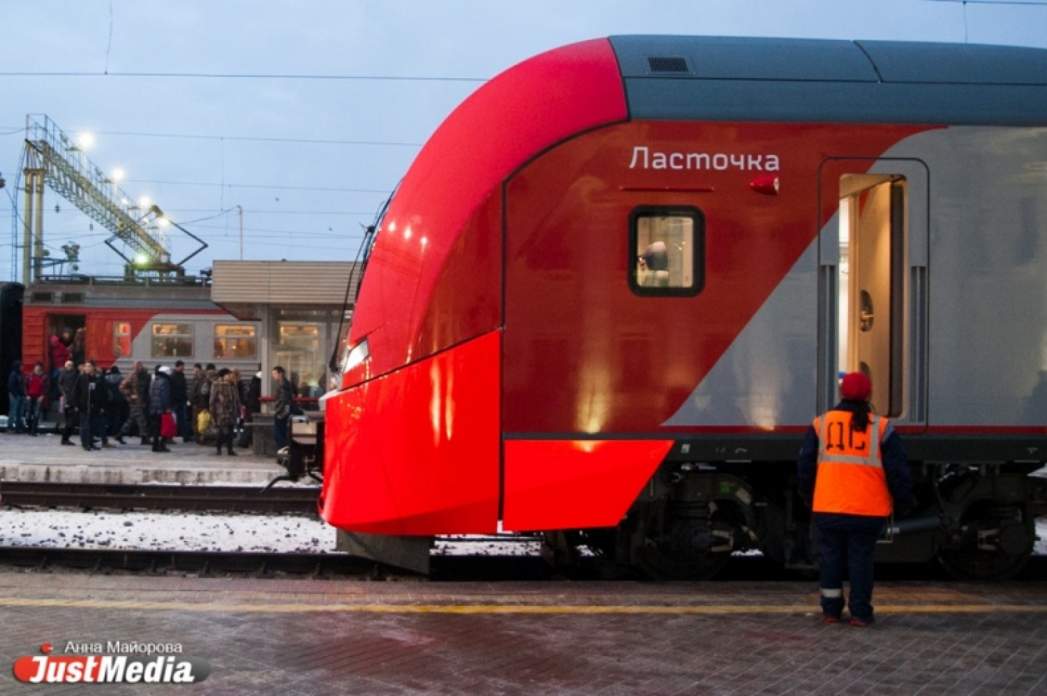 Поезд Ласточка Тюмень Екатеринбург Фото