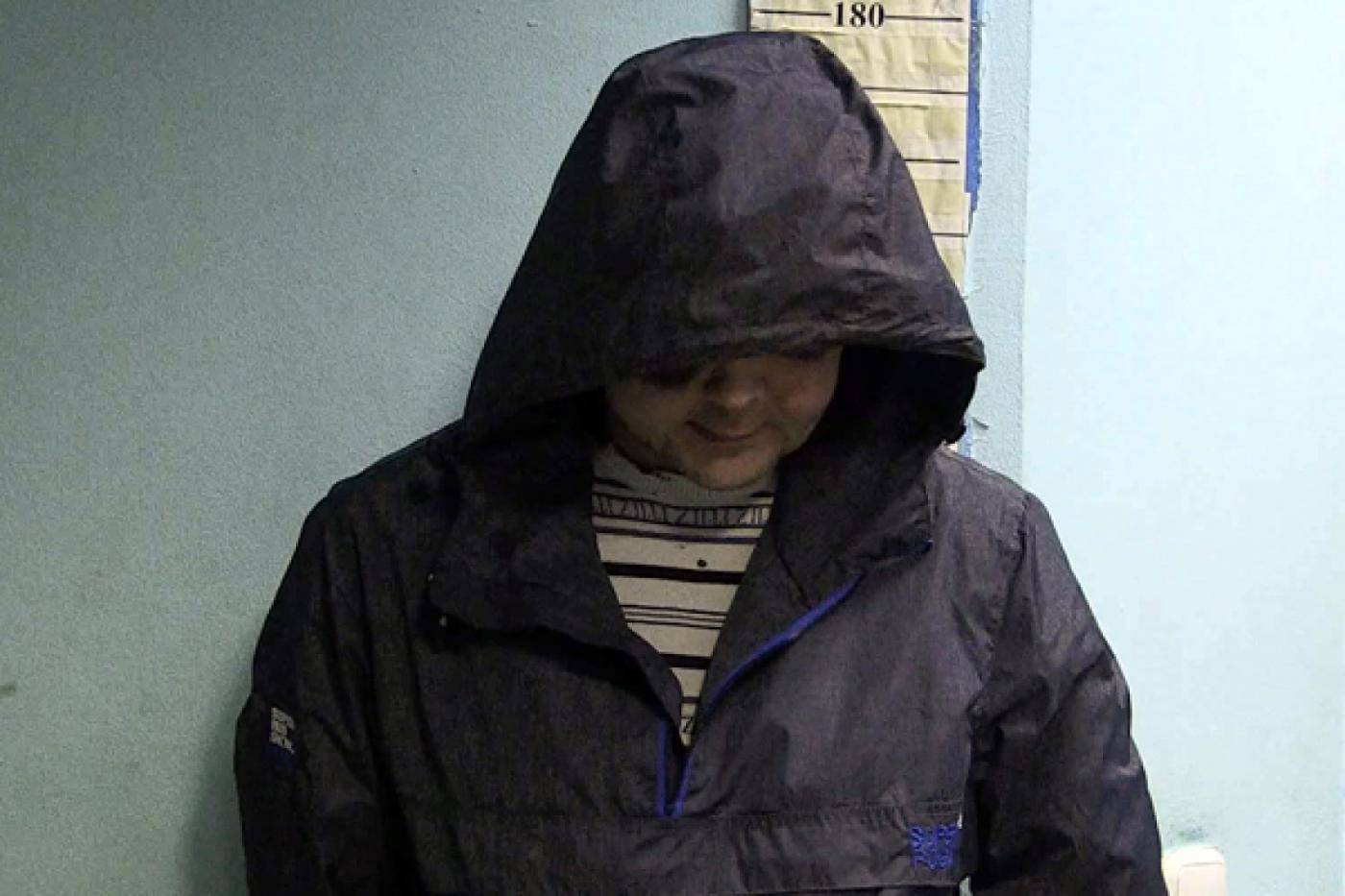 Виноват алкоголь. Нетрезвый екатеринбуржец повредил чужую машину и пытался похитить чужую сумку - Фото 1