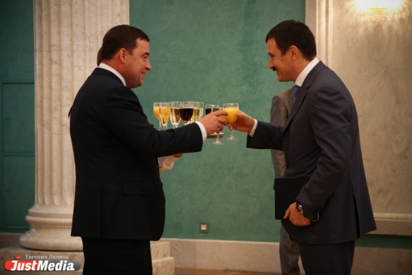 «Салихова делают козлом отпущения». Вечеринку на правительственной даче «Кедр», окончившуюся пожаром, мог устроить Куйвашев