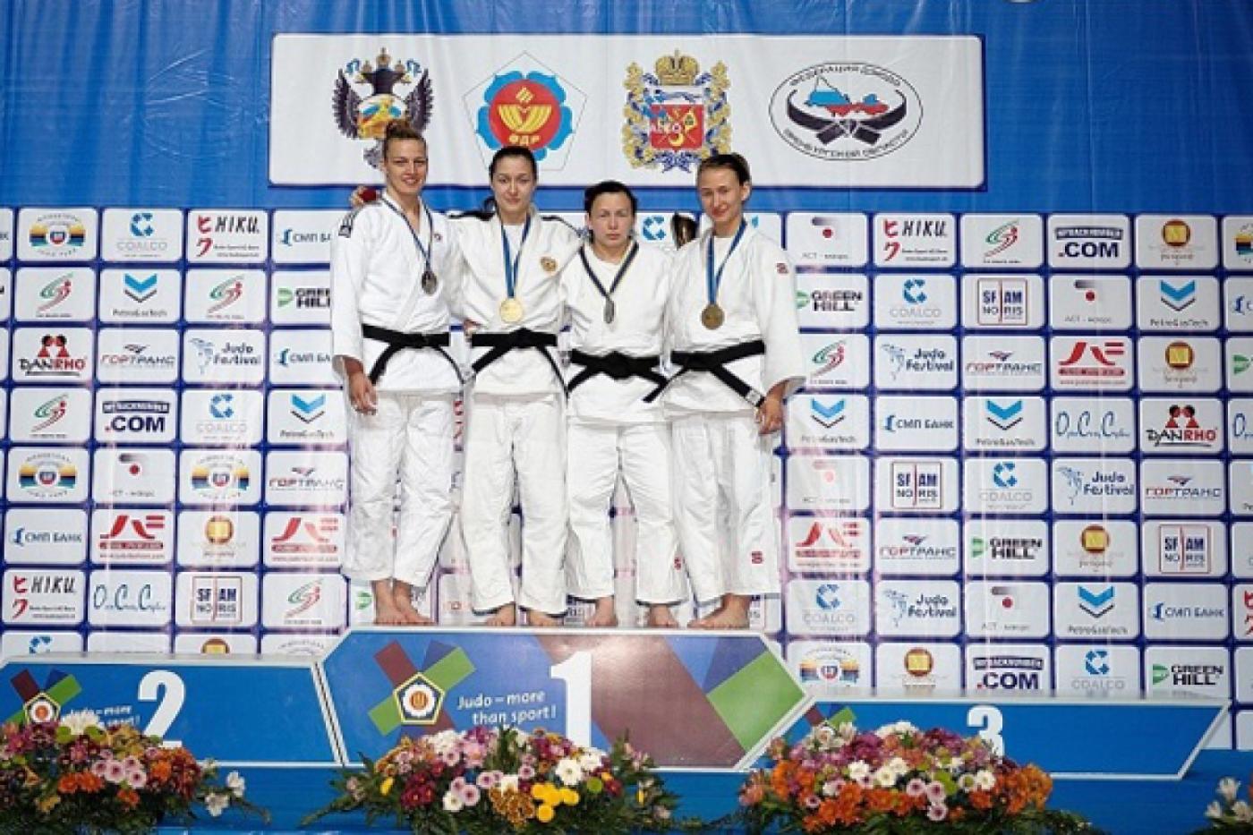 Свердловчанки везут домой «золото» и «бронзу» Кубка Европы по дзюдо - Фото 1