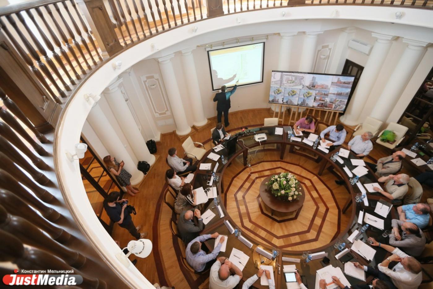 Градсовет вновь отправил на доработку проект екатеринбургской высотки, «где живет Бэтмен» - Фото 1