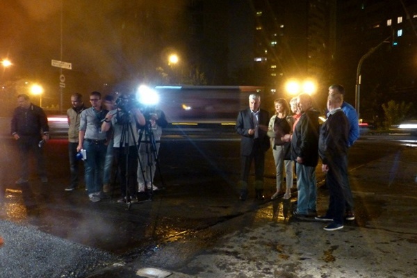 «Качественно и с опережением графика». Единороссы проверили, как ремонтируют дороги в Екатеринбурге