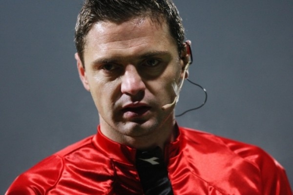 На товарищеский матч между футбольными сборными Турции и России назначен известный судья Дамир Скомина