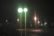 Жители Новоуральска возмущены частоколом из фонарей. ФОТО