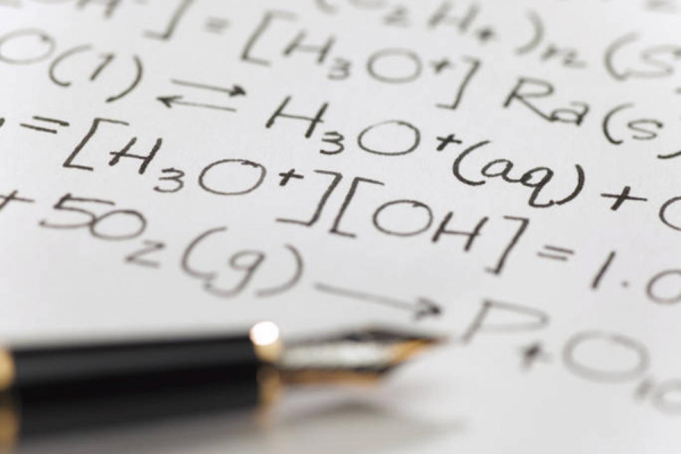 Доклады Нобелевских лауреатов и новейшие разработки. Екатеринбург превратится в мировую столицу химии - Фото 1