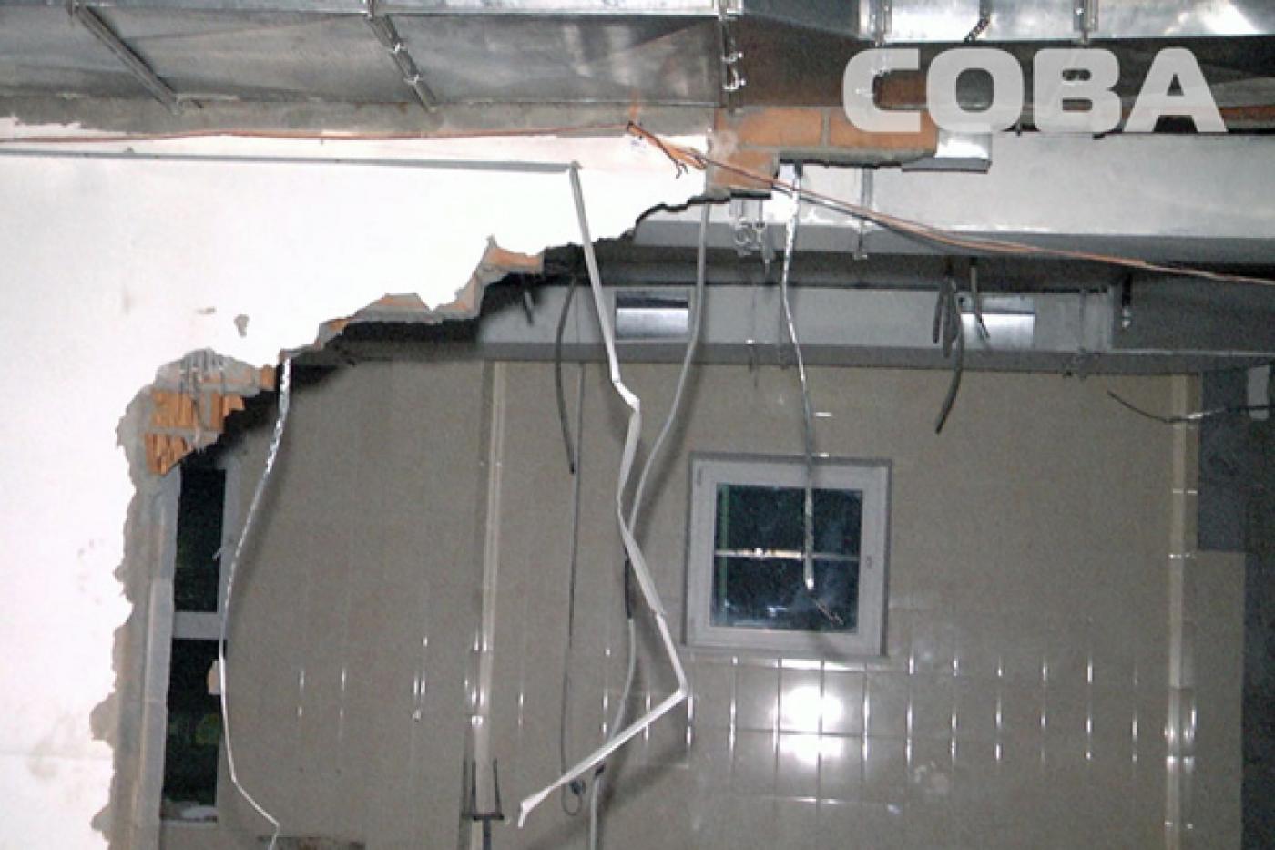 В Горном Щите при обрушении стены магазина погиб рабочий - Фото 1