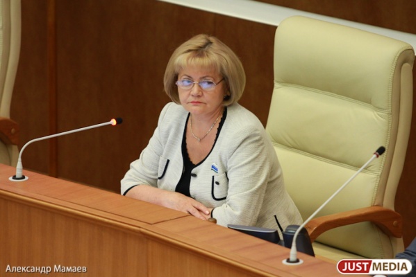 «Справедливая Россия» пытается отобрать мандат у главного претендента на пост спикера заксобрания