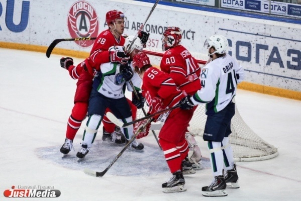 «Автомобилист» в овертайме проиграл челябинскому «Трактору» - Фото 1