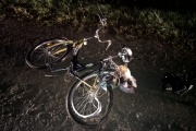 На автодороге под Богдановичем «Ока» столкнулась с велосипедом. Пострадал велосипедист