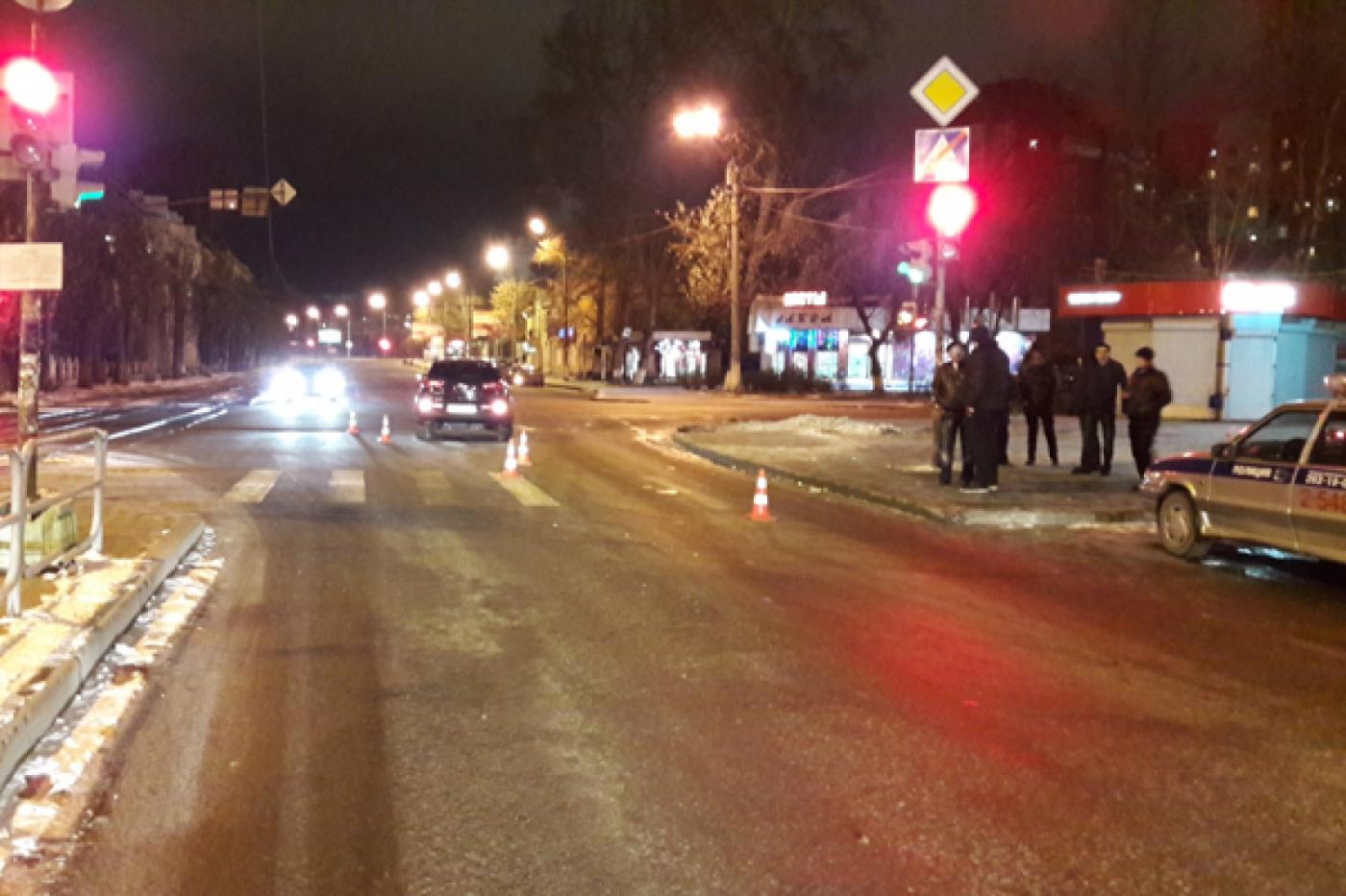 ГИБДД разыскивает очевидцев ДТП на Технической, в котором пострадали два пешехода - Фото 1