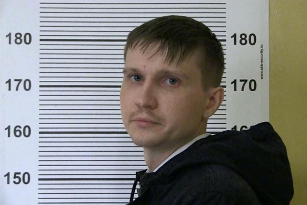 В Екатеринбурге мошенник сдал арендованную квартиру новым жильцам