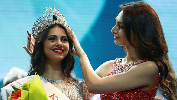 Екатеринбурженка Лада Акимова стала победительницей всероссийского конкурса «Краса России-2016» - Фото 1