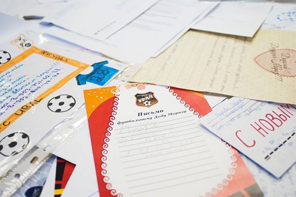 Нигерийский футболист попросил взять его в «Урал», написав письмо Деду Морозу