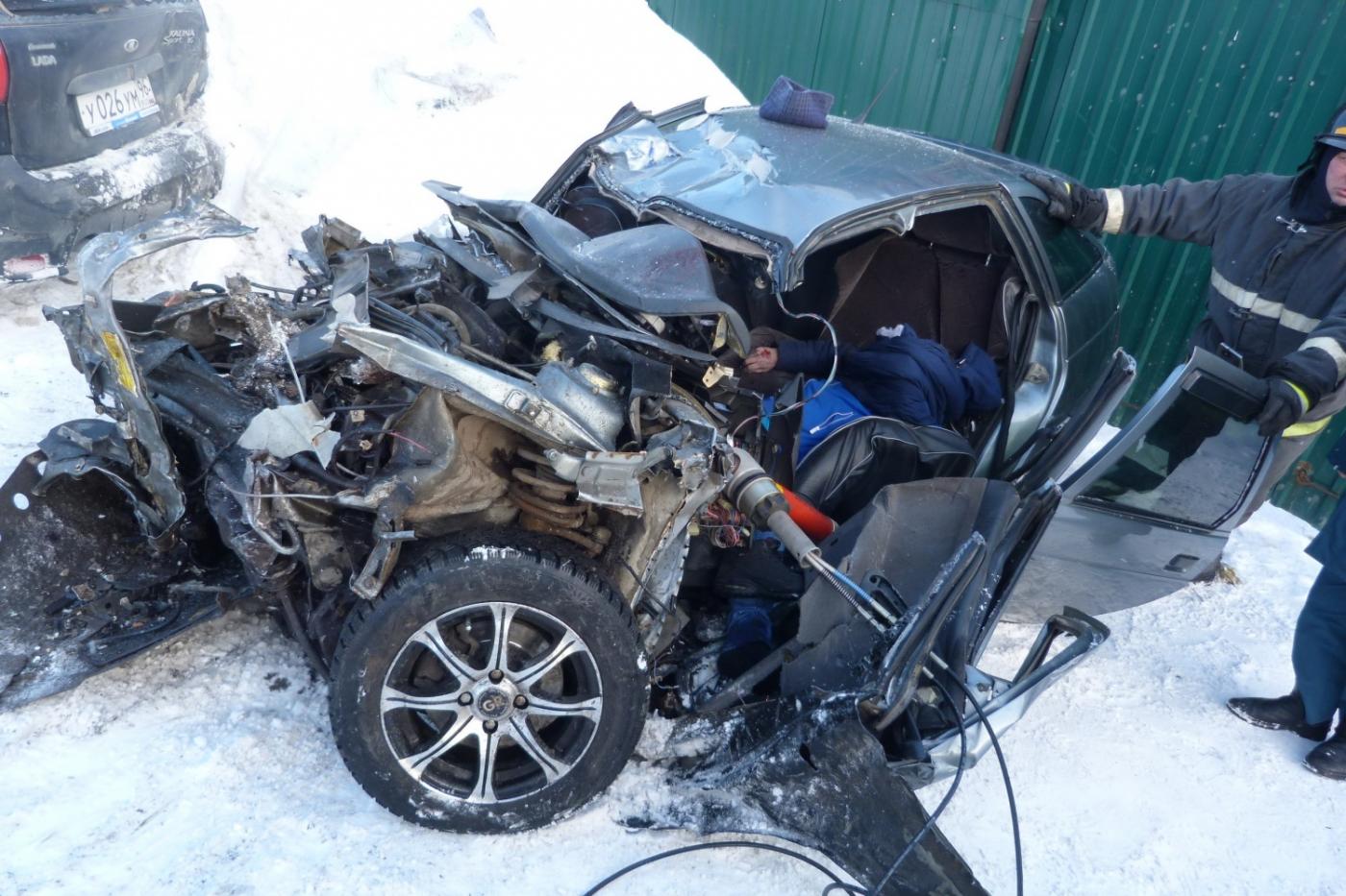 В Красноуфимске юный летчик на ВАЗе погиб, столкнувшись с «раритетным» ГАЗом. ФОТО - Фото 1