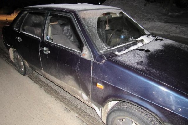 В Камышлове четырехлетняя девочка, вместе с дедушкой нарушавшая ПДД, попала под колеса автомобиля