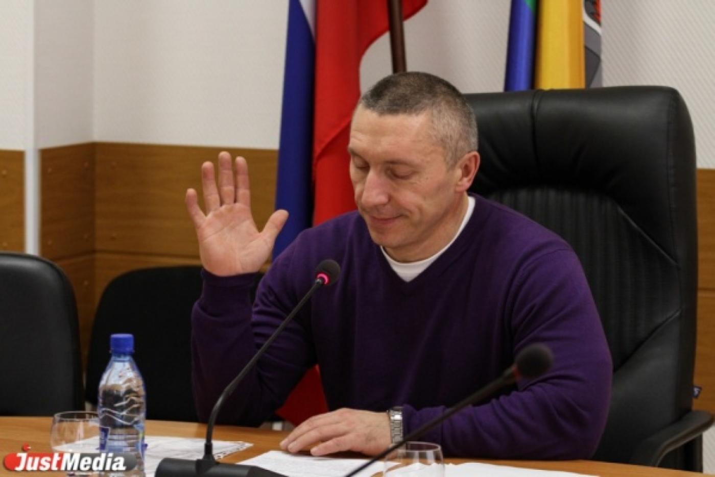 «Проявите свое отношение к возрождению святой инквизиции!». Депутат Головин призвал народных избранников вмешаться в дело ловца покемонов в храме - Фото 1