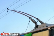 Обрыв провода остановил движение троллейбусов на Уралмаше