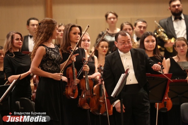 Уральский молодежный оркестр дал пять аншлаговых концертов во Франции - Фото 1