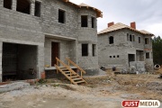  Больше половины введенного на Урале жилья в январе пришлось на индивидуальное строительство
